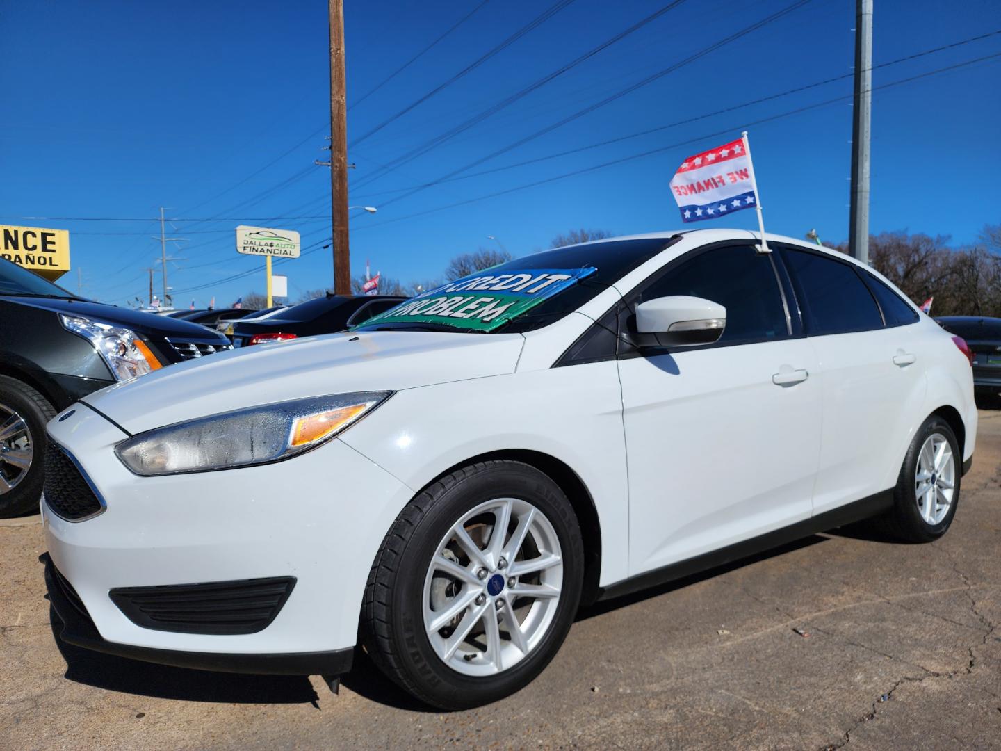 2016 WHITE Ford Focus SE (1FADP3F24GL) with an 2.0L L4 DOHC 16V engine, AUTO transmission, located at 2660 S.Garland Avenue, Garland, TX, 75041, (469) 298-3118, 32.885551, -96.655602 - Welcome to DallasAutos4Less, one of the Premier BUY HERE PAY HERE Dealers in the North Dallas Area. We specialize in financing to people with NO CREDIT or BAD CREDIT. We need proof of income, proof of residence, and a ID. Come buy your new car from us today!! This is a Super Clean 2016 FORD FOCUS - Photo#7